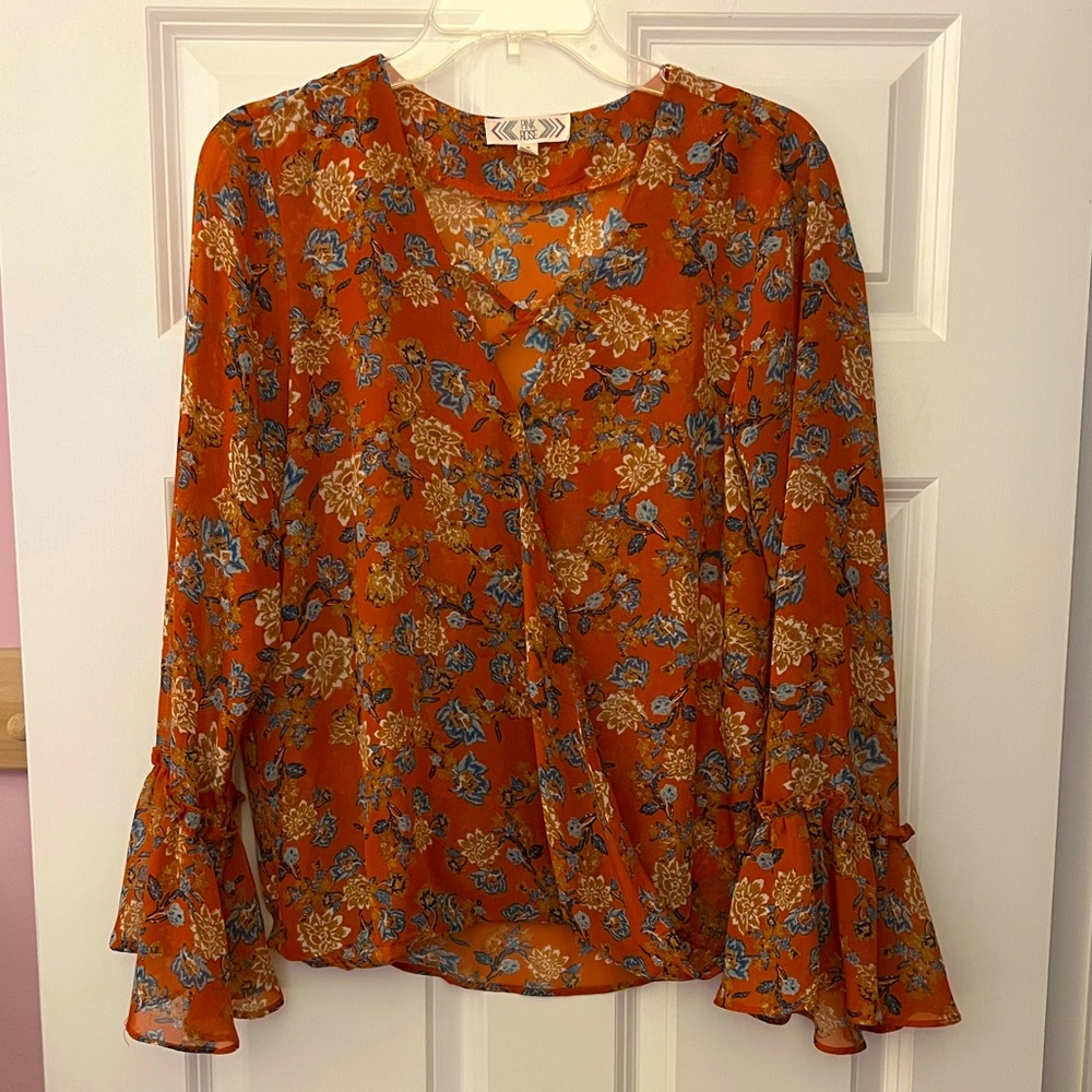 Floral print blouse